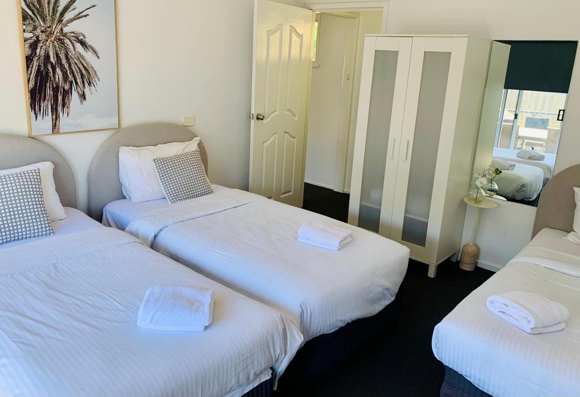 คานาสตา คาราวาน พาร์ค Hotel ราย ภายนอก รูปภาพ